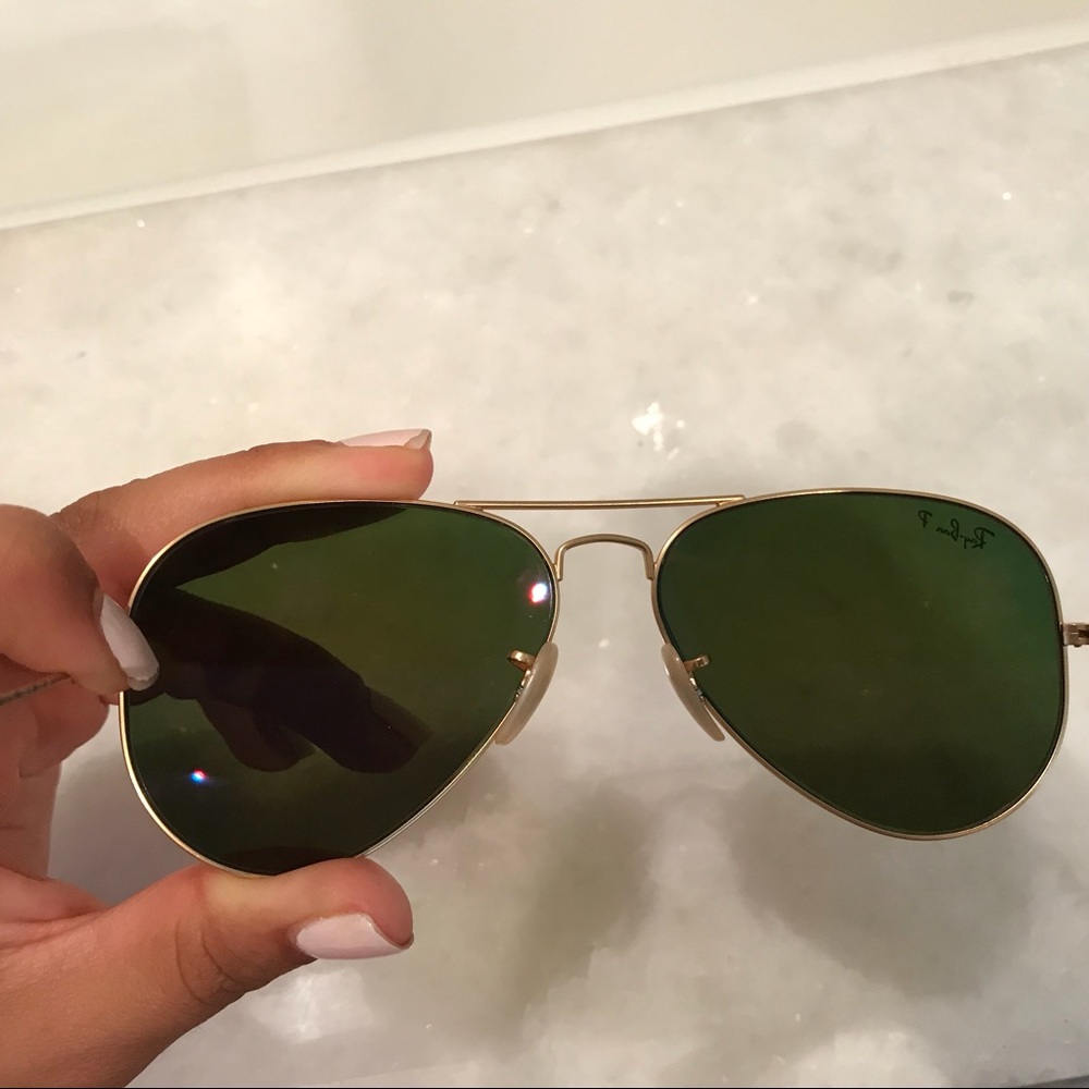 Red polarized ray ban sunglasses with case - Picture 7 of 8